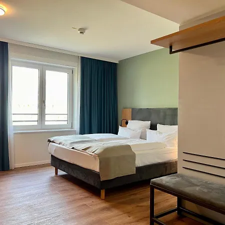 Amh - Wohnen Auf Zeit 3* Múnich