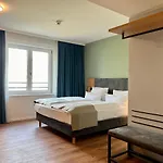 Amh - Wohnen Auf Zeit 3* Münih