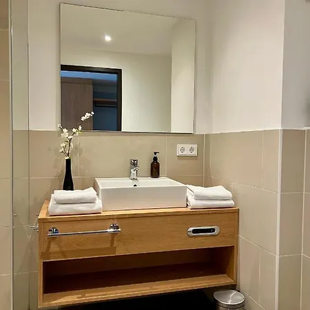 Aparthotel Amh - Wohnen Auf Zeit *